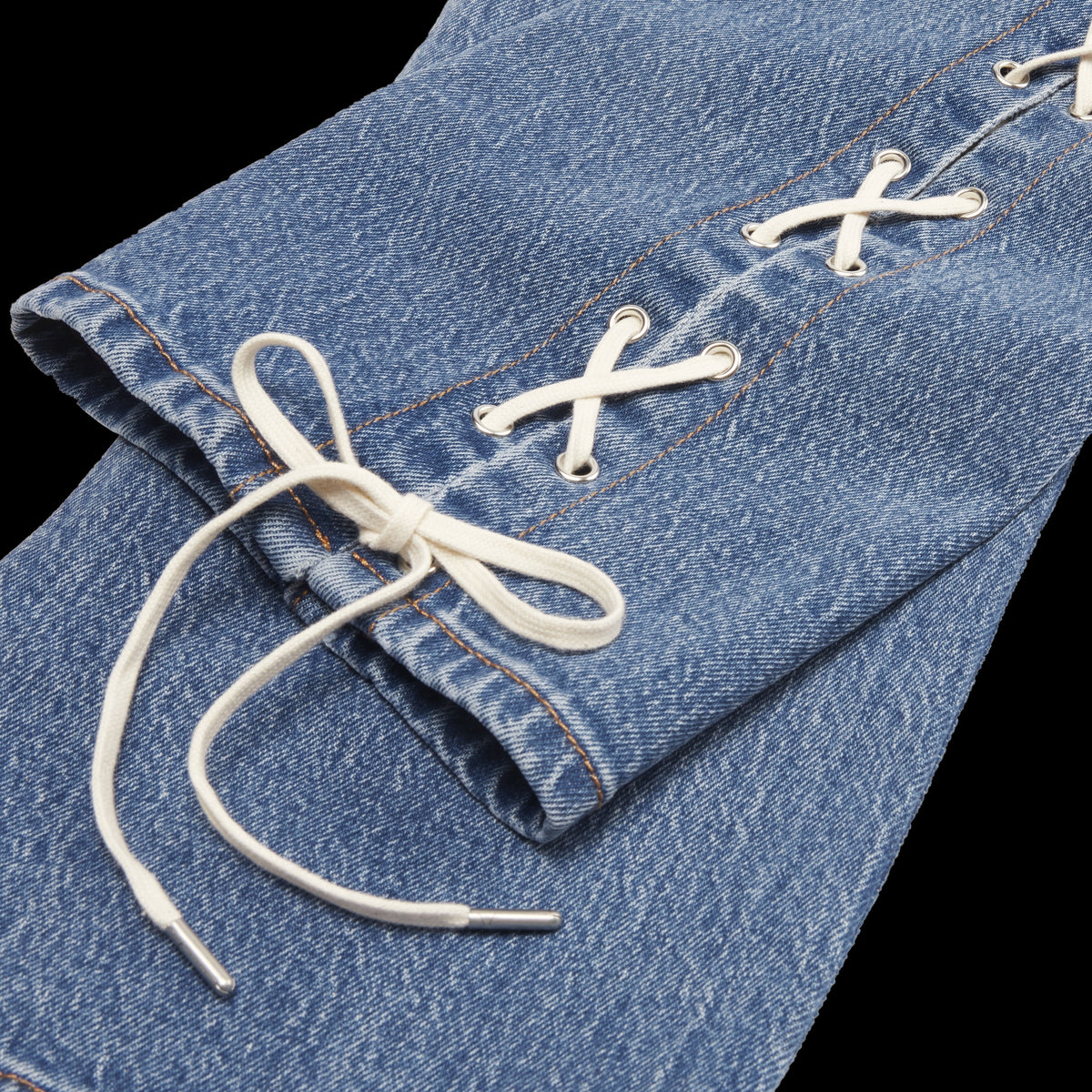 BEYONCÉ X LEVI'S® 501® CURVE LACED UP - image 3
